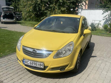 Опель Корса 2010 у Луцьку на Automoto.ua Жовтий Опель Корса, об'ємом двигуна 1.23 л та пробігом 126 тис. км за 3700 $, фото 1 на Automoto.ua