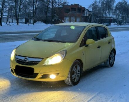 Желтый Опель Корса, объемом двигателя 1.2 л и пробегом 200 тыс. км за 1950 $, фото 1 на Automoto.ua