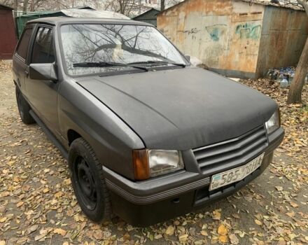 Серый Опель Корса, объемом двигателя 1.3 л и пробегом 333 тыс. км за 600 $, фото 3 на Automoto.ua