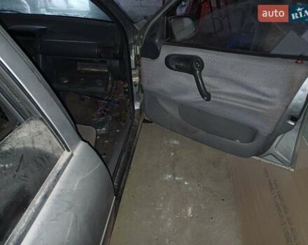 Сірий Опель Корса, об'ємом двигуна 1.2 л та пробігом 250 тис. км за 800 $, фото 3 на Automoto.ua