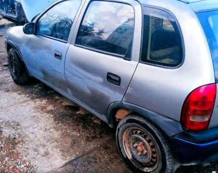 Серый Опель Корса, объемом двигателя 12 л и пробегом 80 тыс. км за 1500 $, фото 2 на Automoto.ua