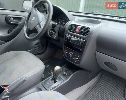 Серый Опель Корса, объемом двигателя 1.2 л и пробегом 154 тыс. км за 3250 $, фото 2 на Automoto.ua