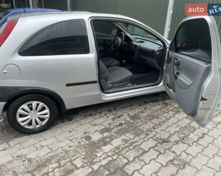 Серый Опель Корса, объемом двигателя 1.2 л и пробегом 154 тыс. км за 3250 $, фото 3 на Automoto.ua