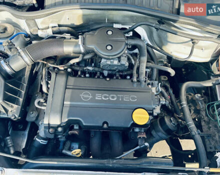 Серый Опель Корса, объемом двигателя 1.2 л и пробегом 194 тыс. км за 3600 $, фото 8 на Automoto.ua