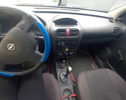 Серый Опель Корса, объемом двигателя 1.2 л и пробегом 400 тыс. км за 2250 $, фото 3 на Automoto.ua