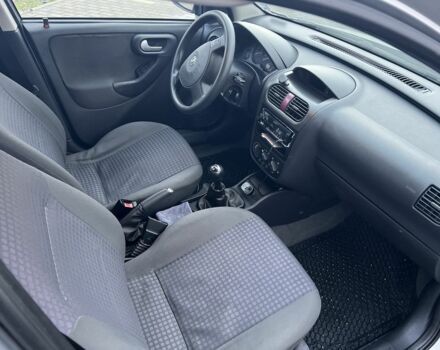 Серый Опель Корса, объемом двигателя 1.2 л и пробегом 195 тыс. км за 3200 $, фото 7 на Automoto.ua