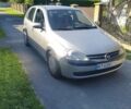 Сірий Опель Корса, об'ємом двигуна 1 л та пробігом 105 тис. км за 2990 $, фото 1 на Automoto.ua
