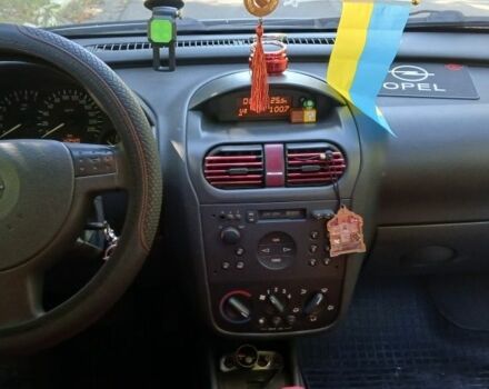 Серый Опель Корса, объемом двигателя 1.2 л и пробегом 163 тыс. км за 3500 $, фото 2 на Automoto.ua