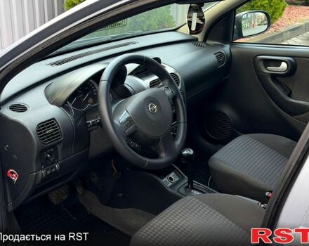 Серый Опель Корса, объемом двигателя 1.2 л и пробегом 234 тыс. км за 3000 $, фото 5 на Automoto.ua