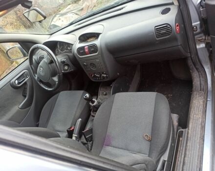 Серый Опель Корса, объемом двигателя 1.2 л и пробегом 214 тыс. км за 2700 $, фото 5 на Automoto.ua