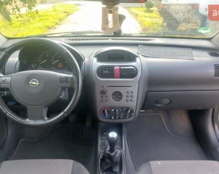 Серый Опель Корса, объемом двигателя 1 л и пробегом 200 тыс. км за 2800 $, фото 9 на Automoto.ua