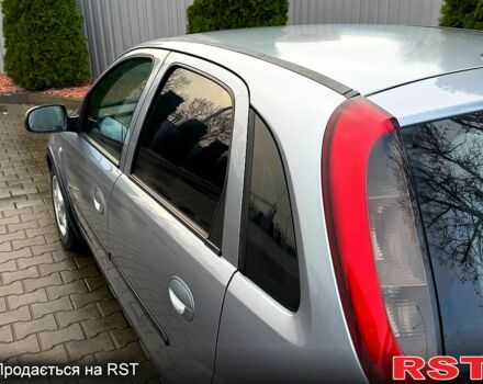 Серый Опель Корса, объемом двигателя 1.2 л и пробегом 234 тыс. км за 3000 $, фото 3 на Automoto.ua