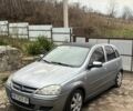 Серый Опель Корса, объемом двигателя 1 л и пробегом 216 тыс. км за 3800 $, фото 1 на Automoto.ua