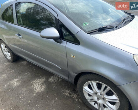 Сірий Опель Корса, об'ємом двигуна 1.23 л та пробігом 250 тис. км за 3800 $, фото 9 на Automoto.ua