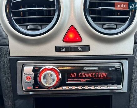 Серый Опель Корса, объемом двигателя 1.23 л и пробегом 375 тыс. км за 3200 $, фото 17 на Automoto.ua