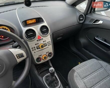 Серый Опель Корса, объемом двигателя 1.23 л и пробегом 39 тыс. км за 6500 $, фото 24 на Automoto.ua