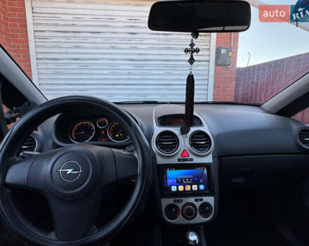 Сірий Опель Корса, об'ємом двигуна 1.36 л та пробігом 208 тис. км за 5200 $, фото 6 на Automoto.ua