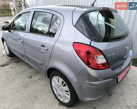 Серый Опель Корса, объемом двигателя 1.4 л и пробегом 211 тыс. км за 6750 $, фото 4 на Automoto.ua