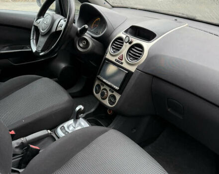 Сірий Опель Корса, об'ємом двигуна 1.23 л та пробігом 230 тис. км за 3999 $, фото 5 на Automoto.ua