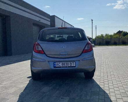 Сірий Опель Корса, об'ємом двигуна 1.2 л та пробігом 180 тис. км за 5500 $, фото 5 на Automoto.ua