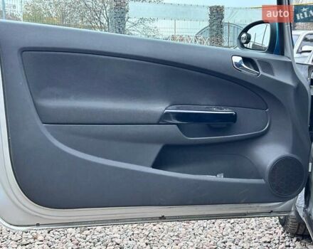 Серый Опель Корса, объемом двигателя 1.23 л и пробегом 375 тыс. км за 3200 $, фото 11 на Automoto.ua