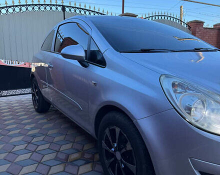 Сірий Опель Корса, об'ємом двигуна 1.36 л та пробігом 208 тис. км за 5200 $, фото 1 на Automoto.ua