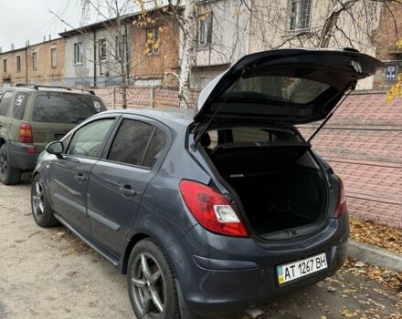 Серый Опель Корса, объемом двигателя 1.2 л и пробегом 220 тыс. км за 3999 $, фото 5 на Automoto.ua