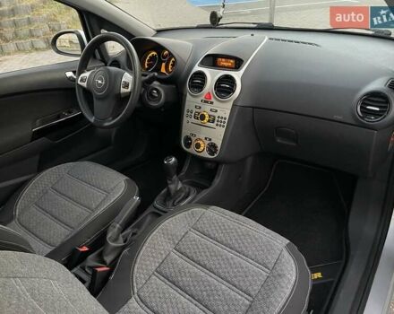 Серый Опель Корса, объемом двигателя 1.23 л и пробегом 39 тыс. км за 6500 $, фото 33 на Automoto.ua