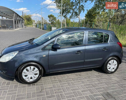 Серый Опель Корса, объемом двигателя 1.2 л и пробегом 195 тыс. км за 4900 $, фото 4 на Automoto.ua