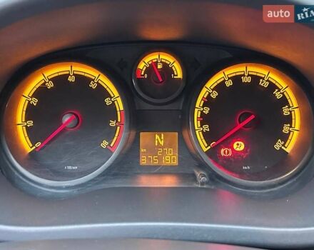 Серый Опель Корса, объемом двигателя 1.23 л и пробегом 375 тыс. км за 3200 $, фото 16 на Automoto.ua