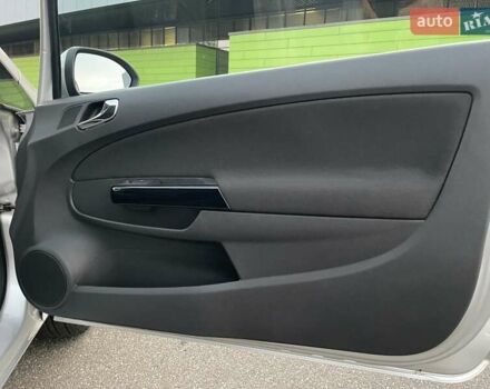 Серый Опель Корса, объемом двигателя 1.23 л и пробегом 39 тыс. км за 6500 $, фото 35 на Automoto.ua