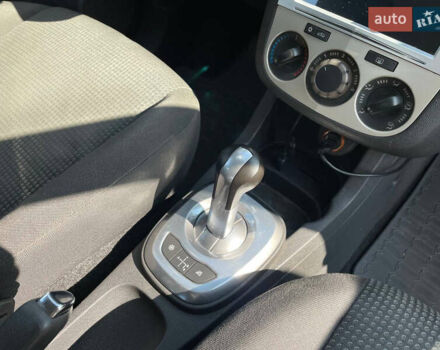 Серый Опель Корса, объемом двигателя 1.2 л и пробегом 195 тыс. км за 4900 $, фото 30 на Automoto.ua