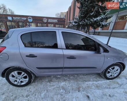 Сірий Опель Корса, об'ємом двигуна 1.23 л та пробігом 143 тис. км за 5300 $, фото 4 на Automoto.ua