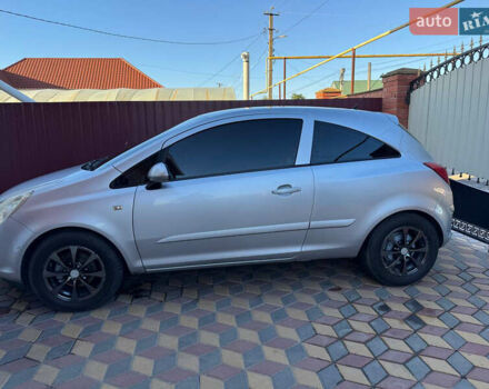 Сірий Опель Корса, об'ємом двигуна 1.36 л та пробігом 208 тис. км за 5200 $, фото 3 на Automoto.ua