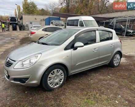 Сірий Опель Корса, об'ємом двигуна 1.23 л та пробігом 238 тис. км за 4900 $, фото 4 на Automoto.ua