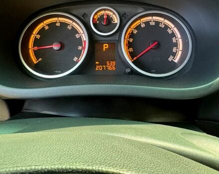 Серый Опель Корса, объемом двигателя 1.4 л и пробегом 207 тыс. км за 5700 $, фото 4 на Automoto.ua