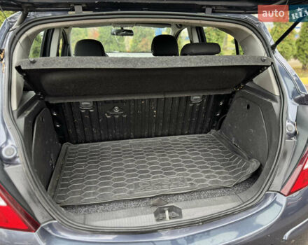 Сірий Опель Корса, об'ємом двигуна 1.23 л та пробігом 255 тис. км за 3900 $, фото 10 на Automoto.ua