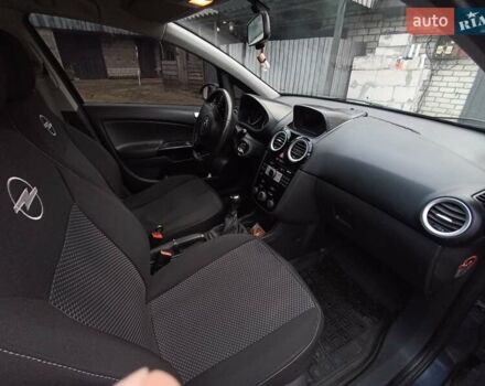 Сірий Опель Корса, об'ємом двигуна 1.2 л та пробігом 232 тис. км за 4850 $, фото 4 на Automoto.ua