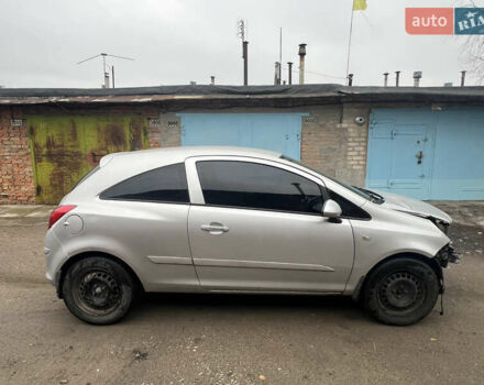 Сірий Опель Корса, об'ємом двигуна 1.2 л та пробігом 200 тис. км за 2300 $, фото 3 на Automoto.ua