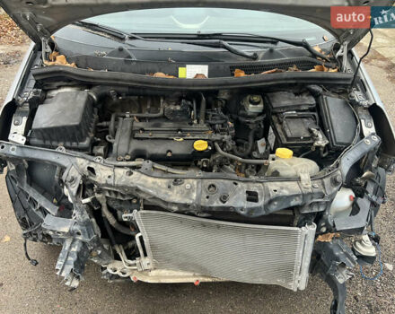 Сірий Опель Корса, об'ємом двигуна 1.2 л та пробігом 200 тис. км за 2300 $, фото 8 на Automoto.ua