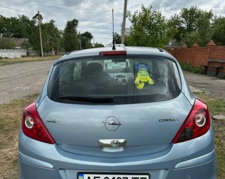 Серый Опель Корса, объемом двигателя 1.2 л и пробегом 198 тыс. км за 4200 $, фото 3 на Automoto.ua