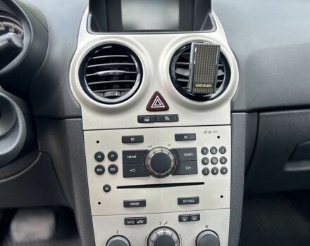 Серый Опель Корса, объемом двигателя 1.2 л и пробегом 97 тыс. км за 5000 $, фото 6 на Automoto.ua