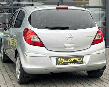 Сірий Опель Корса, об'ємом двигуна 1.2 л та пробігом 112 тис. км за 5400 $, фото 4 на Automoto.ua