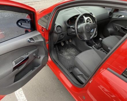 Серый Опель Корса, объемом двигателя 1 л и пробегом 220 тыс. км за 4000 $, фото 7 на Automoto.ua