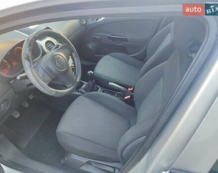 Серый Опель Корса, объемом двигателя 1 л и пробегом 168 тыс. км за 4500 $, фото 10 на Automoto.ua