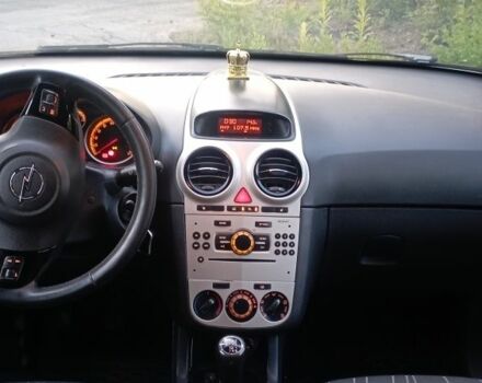 Серый Опель Корса, объемом двигателя 1.2 л и пробегом 330 тыс. км за 3600 $, фото 6 на Automoto.ua