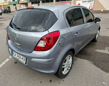 Серый Опель Корса, объемом двигателя 1.2 л и пробегом 180 тыс. км за 4900 $, фото 2 на Automoto.ua