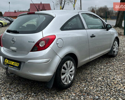 Серый Опель Корса, объемом двигателя 1.25 л и пробегом 265 тыс. км за 3999 $, фото 6 на Automoto.ua