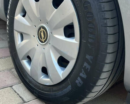 Серый Опель Корса, объемом двигателя 1.2 л и пробегом 128 тыс. км за 4999 $, фото 30 на Automoto.ua