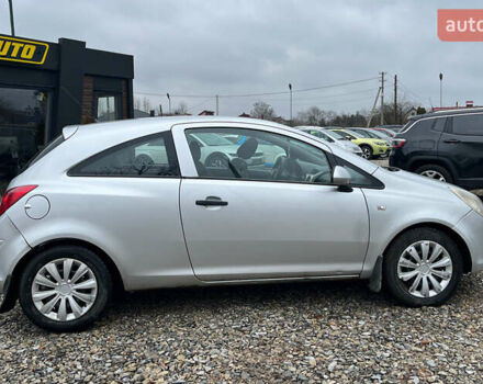 Серый Опель Корса, объемом двигателя 1.25 л и пробегом 265 тыс. км за 3999 $, фото 7 на Automoto.ua